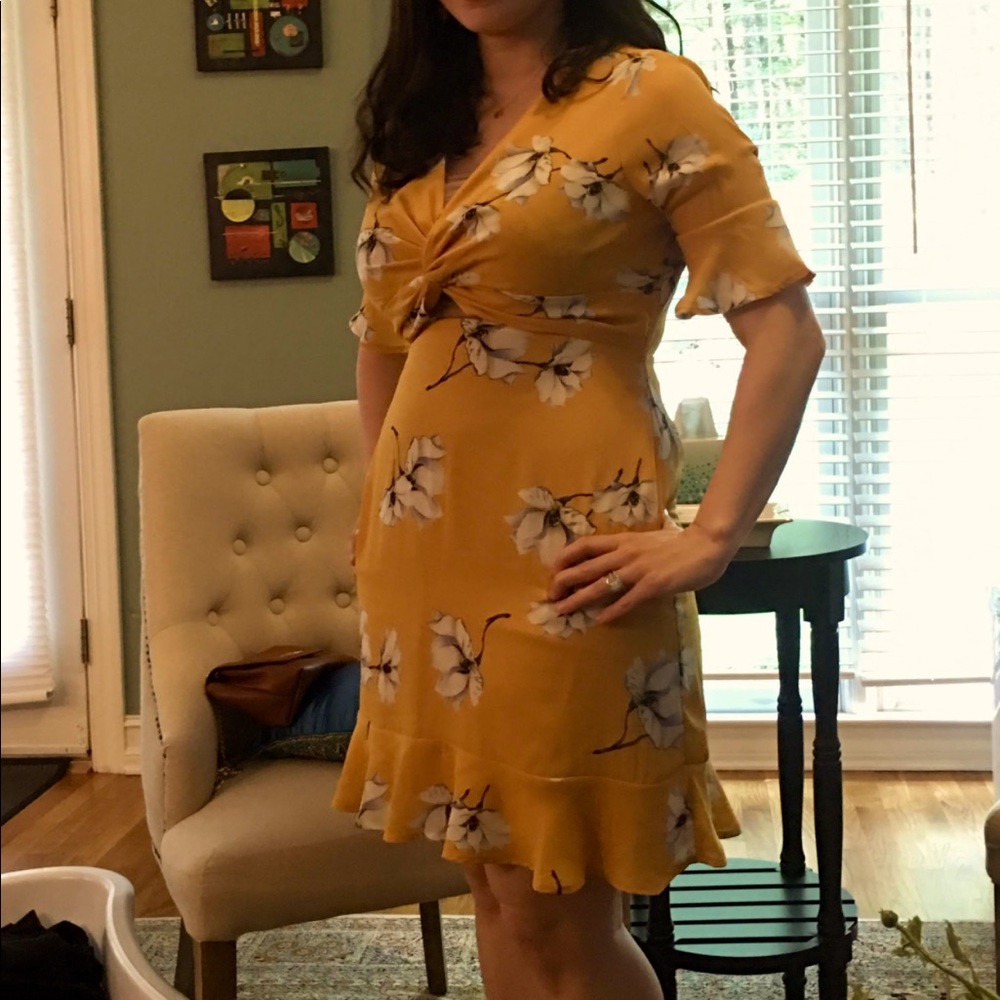 EUC Francescas yellow floral dress